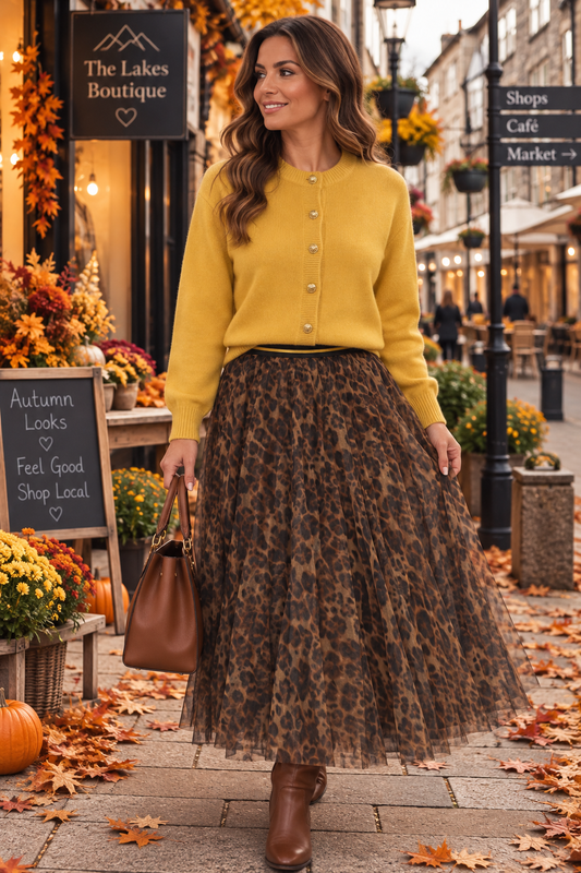 Crest button cardigan